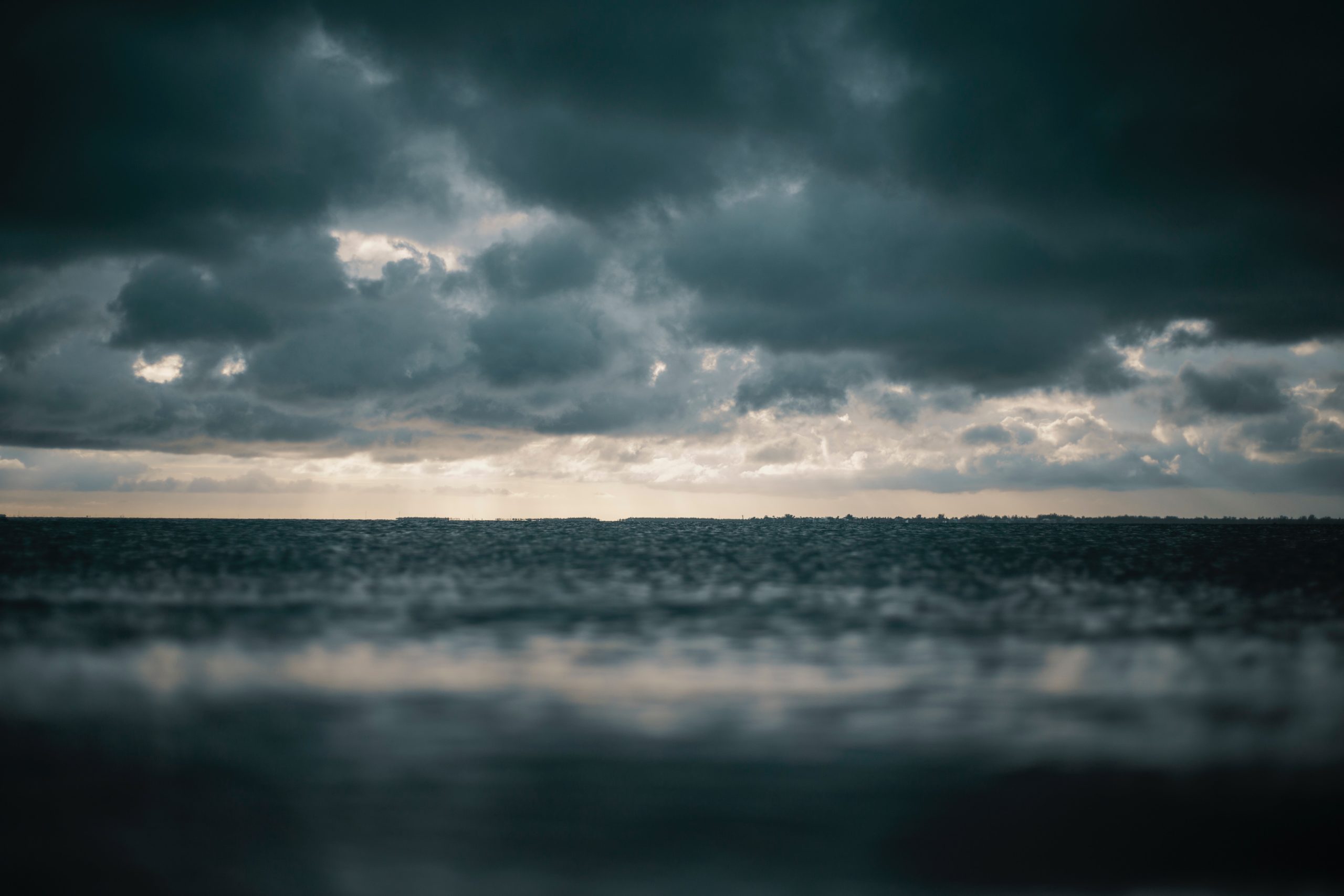 Et quand les nuages semblent remplir tout le ciel ? Première partie